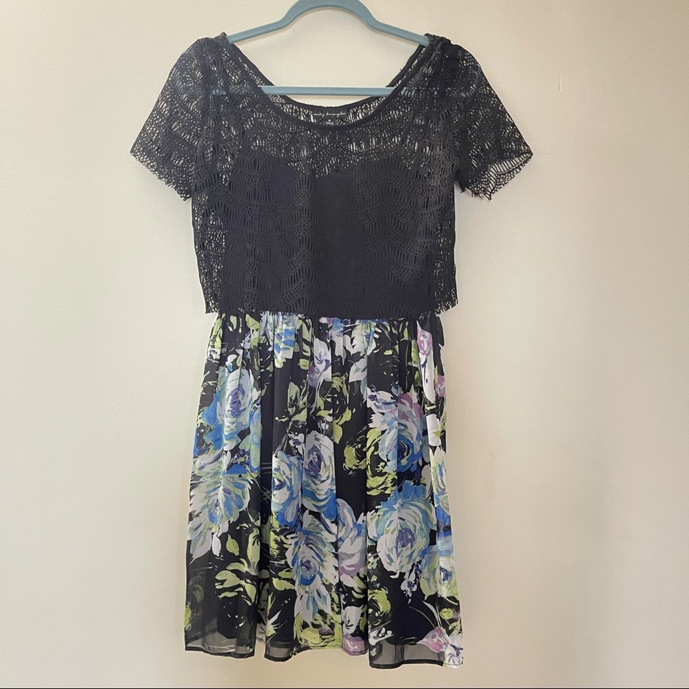 City Triangles Crochet Overlay Floral Dress